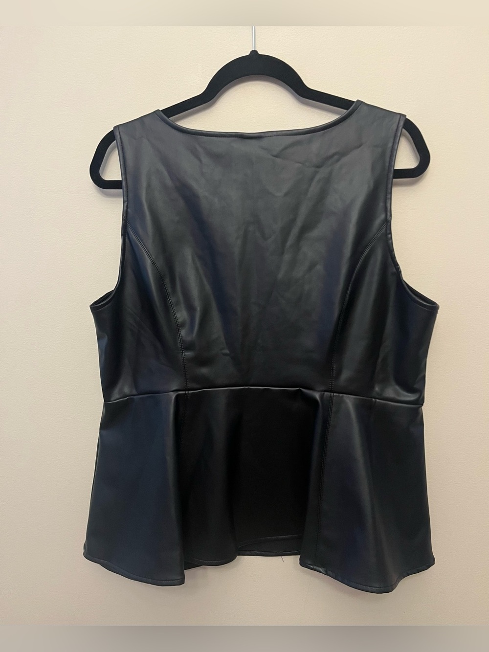 NWT Torrid Faux Leather Sleeveless Peplum Top Women's Size 1X 14-16 Black - Picture 5 of 6